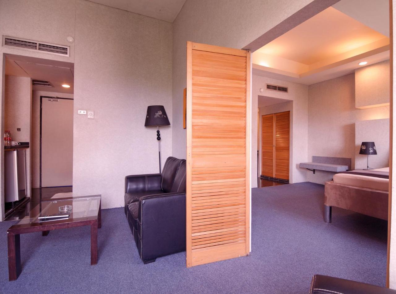 Hotel Peninsula Mangga Besar Yakarta Habitación foto